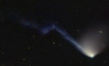 a comet tail zigzagging