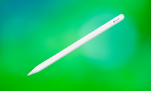 Apple Pencil USB-C on a green gradiant background