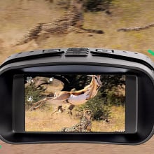 binocular camera displaying safari animals