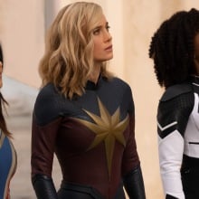  Iman Vellani as Ms. Marvel/Kamala Khan, Brie Larson as Captain Marvel/Carol Danvers, and Teyonah Parris as Captain Monica Rambeau in Marvel Studios' THE MARVELS.