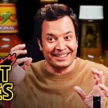 jimmy fallon appearing on hot ones