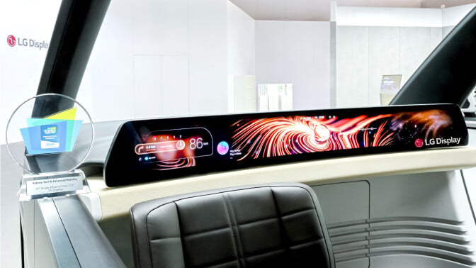 LG automotive display