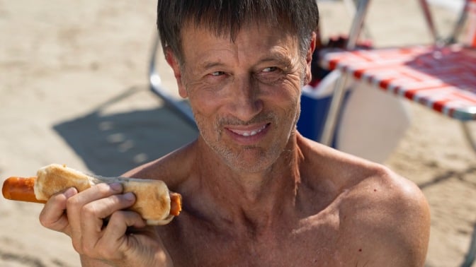 Jon Gries as a Florida man in "It's Florida, Man."