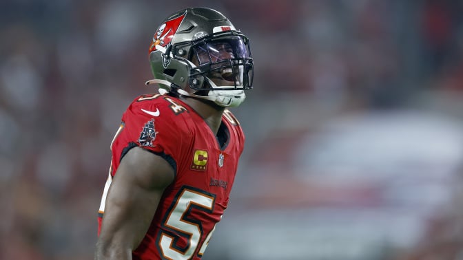 Lavonte David of the Tampa Bay Buccaneers celebrates