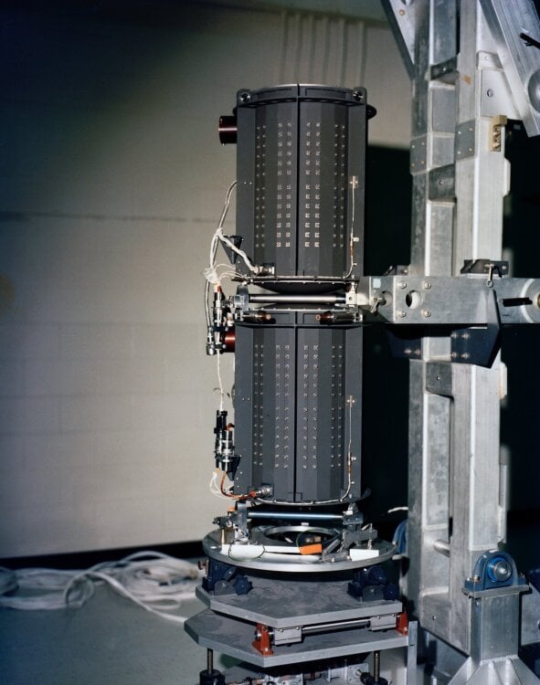 A radioisotope thermoelectric generator (RTG), which generates electricity for the Voyager mission. Each craft carries three of these.