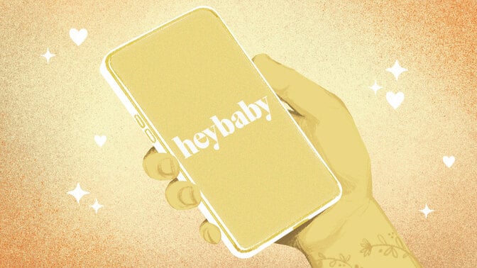 A drawn hand holding a phone with Heybaby logo